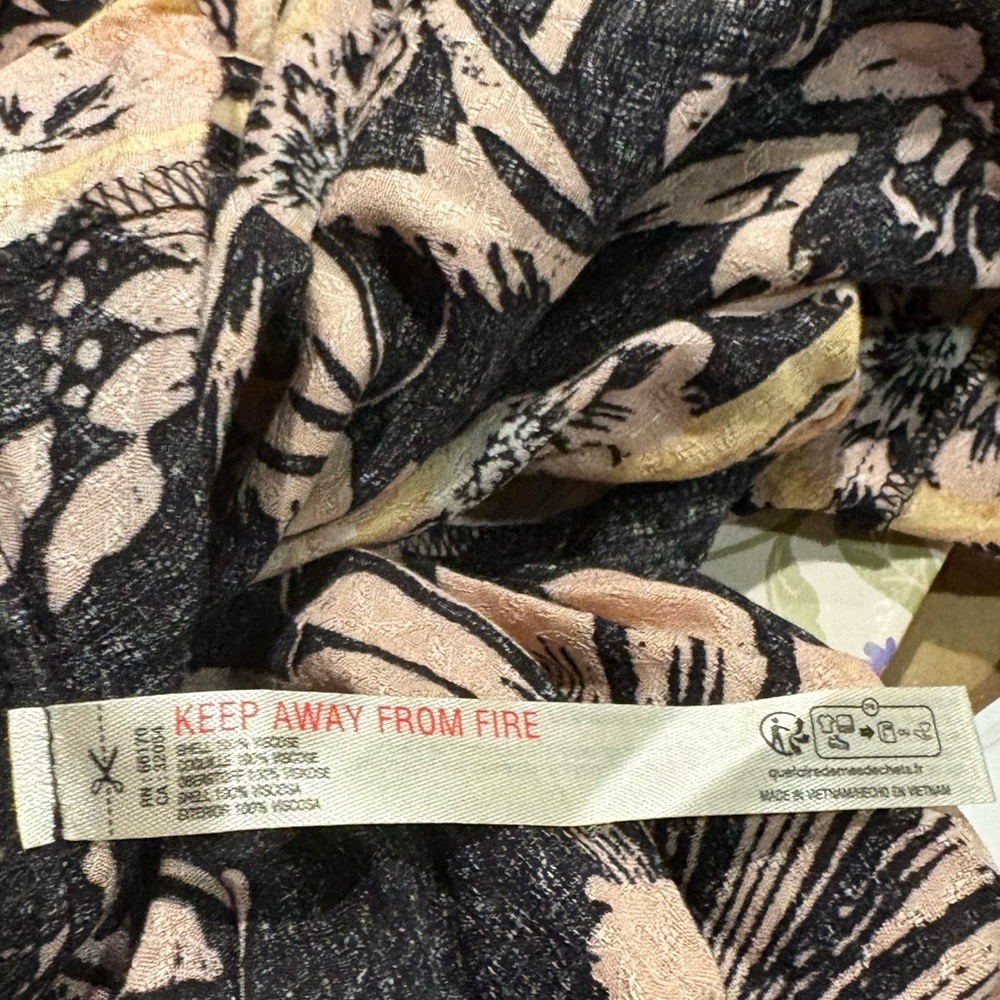 FREE PEOPLE NEW Bali seashell scarf print slip -black combo -XS - Picture 8 of 9